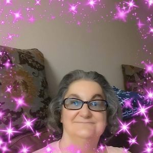 Meet your Posher, Lynda